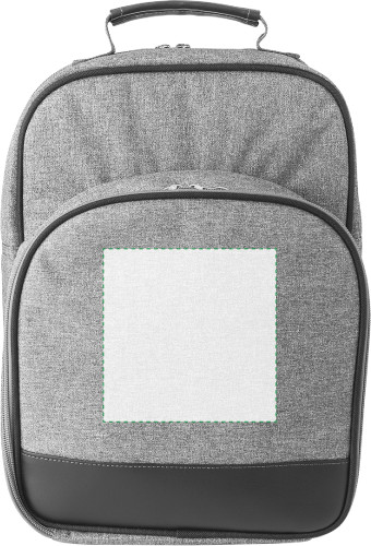 Sur la poche face avant