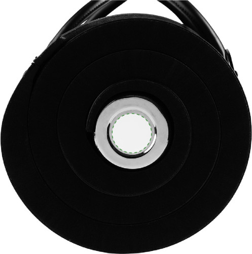 Sur le côté gauche