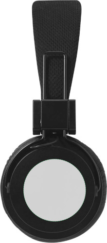 Sur le côté gauche