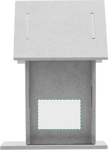 Sur le côté gauche