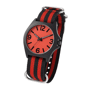 Montre analogique sportive avec bracelet nylon str Rougerouge