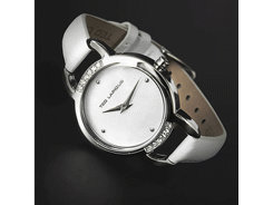 Montre femme - boitier acier-cadran argenté