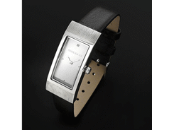 Montre femme nina ricci publicitaire