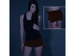 Short fluorescent femme loca