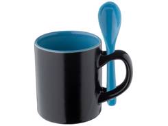 Tasse à expresso avec cuillère